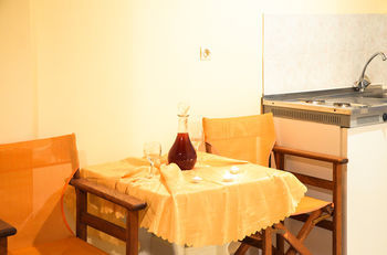 Artemis Studios And Apartments Psarou  Екстер'єр фото